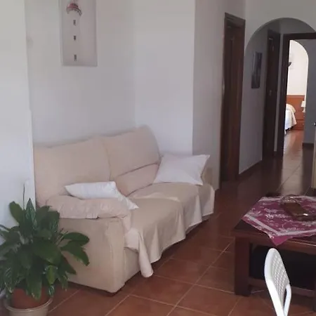 En Junto Al Paseo Maritimo * Фуэнхирола